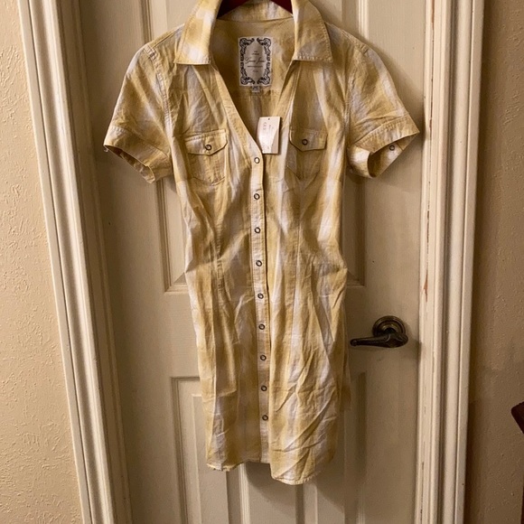Guess Dresses & Skirts - NWT GUESS JEANS DRESS SIZE MEDIUM